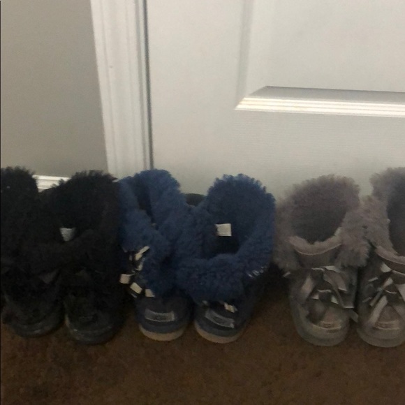 UGG - Picture 2 of 2